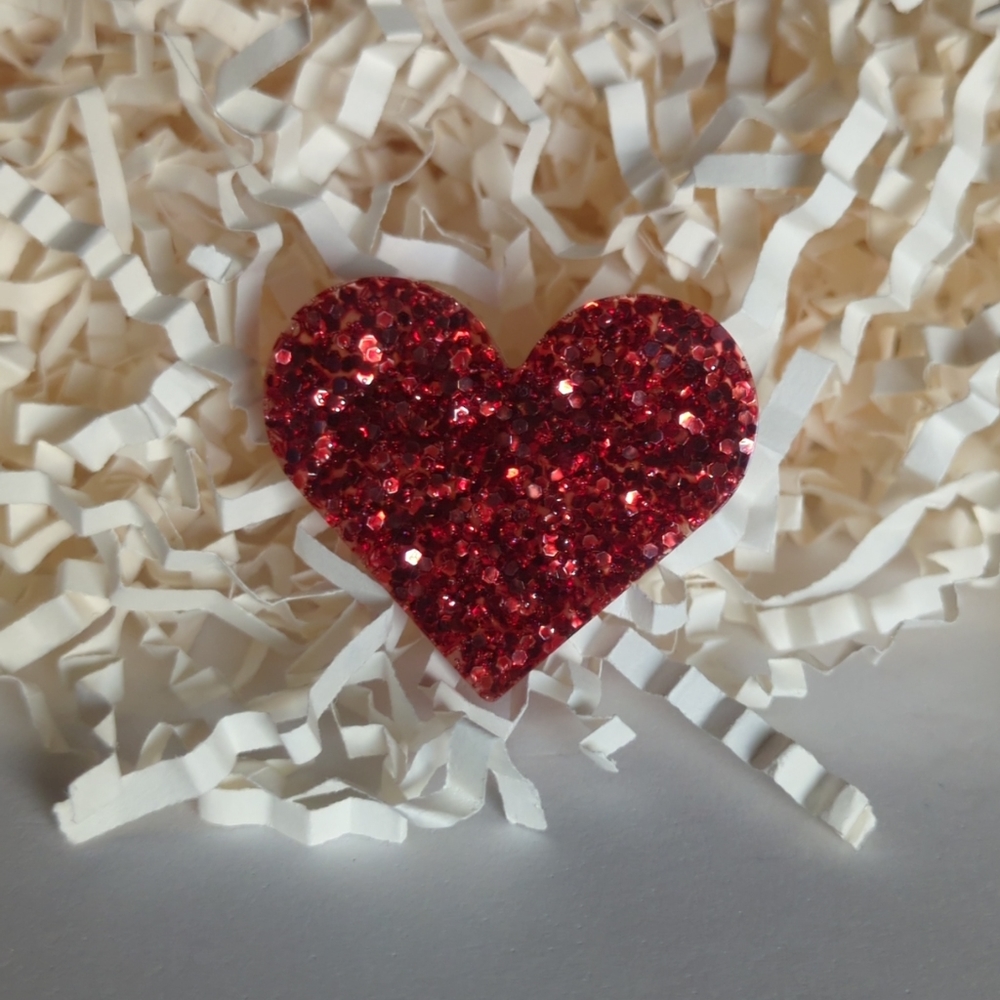 Mini Flat Heart Broaches